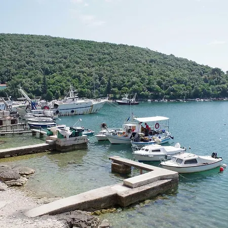 Apt Milena 2 2 Pax Few Steps From The Beach In Krnica *