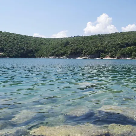 Apt Milena 2 2 Pax Few Steps From The Beach In Krnica Rakalj